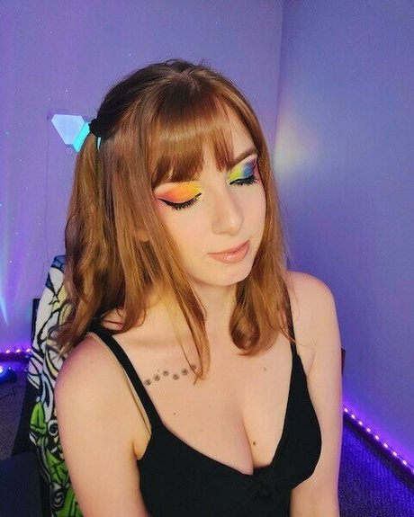 MaryMajora model hd images