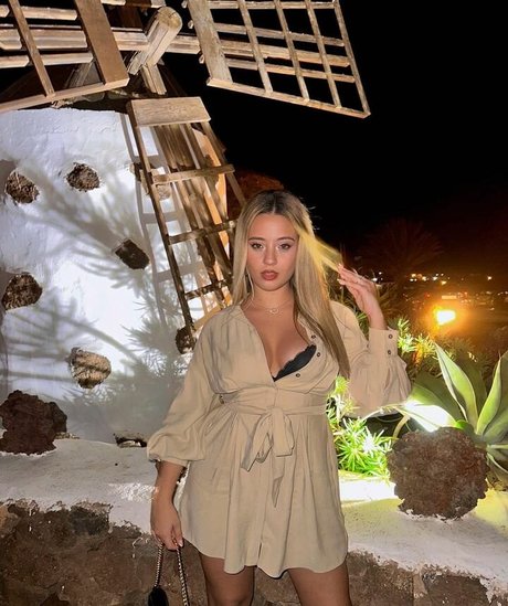 lesbian feet onlyfans sexy nudes photo