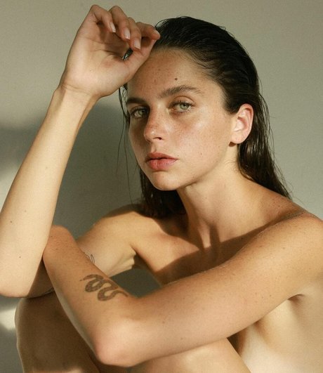 Yali Hoizzner hot pornstar gallery