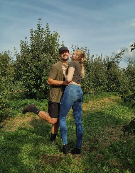 Alicewnder adult actress pic