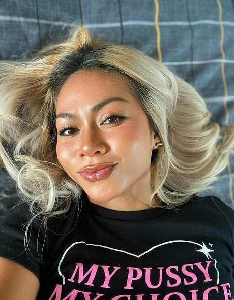 sashastoneasia high quality model photo