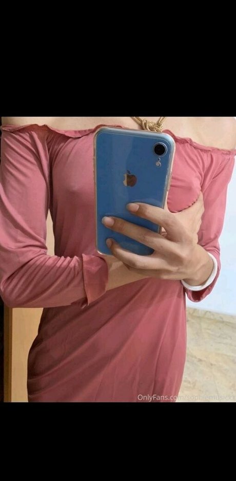 sophiemusicxx pornographic actress photos