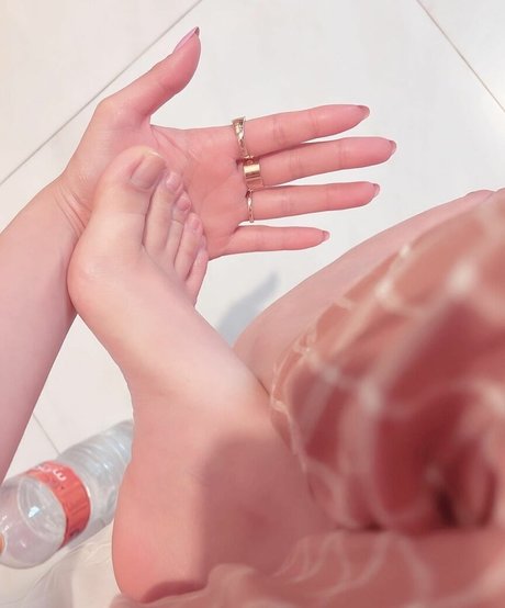 Isa pes pretty pornstar gallery