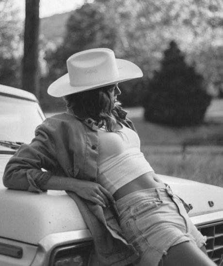 Sofie Rovenstine star pornographic images