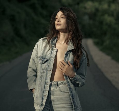 Shira Aizner adult actress image