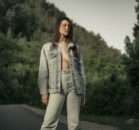 Shira Aizner porn actress gallery