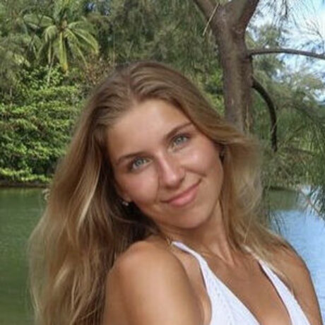 Aniela Leon star top galleries