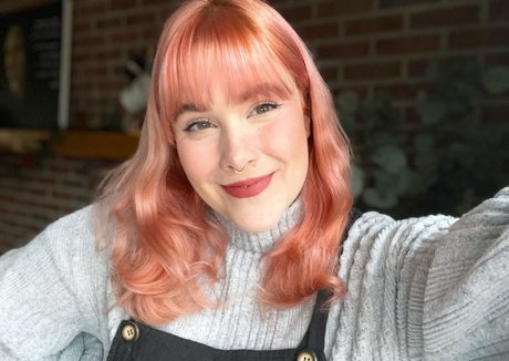 MegMage xxx actress galleries