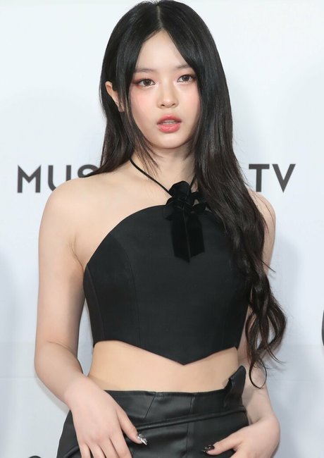 Hanni Pham star nudes gallery