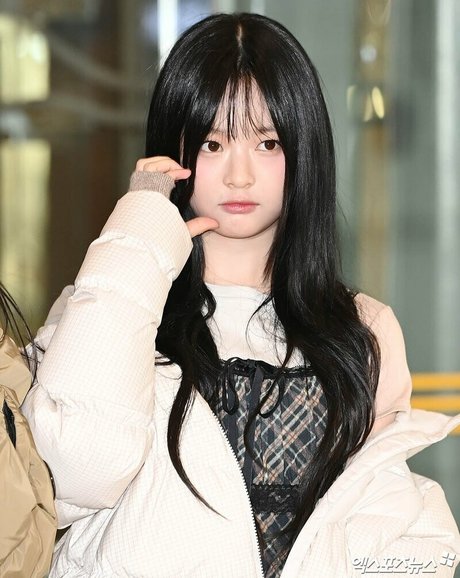 Hanni Pham model best images