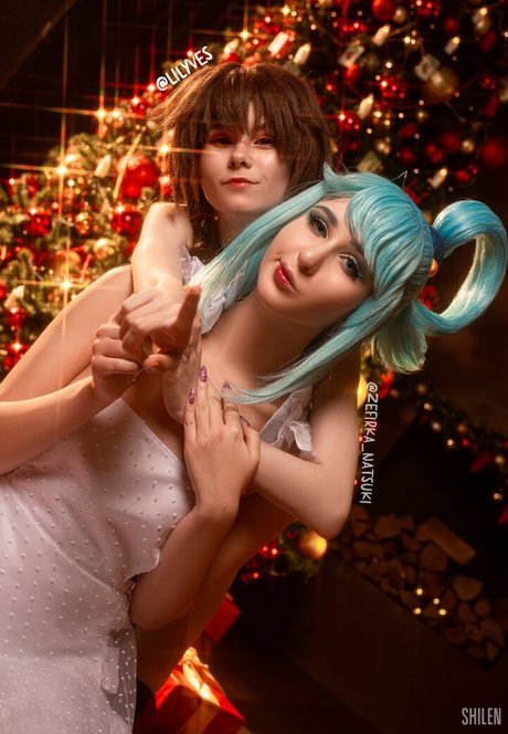 Lil Yves model perfect picture