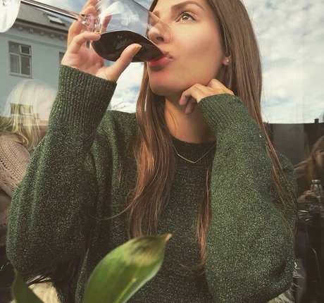 milf asshole onlyfans adult photo