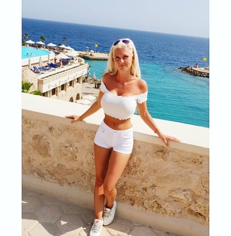 _miss manja_ xxx pornstar galleries