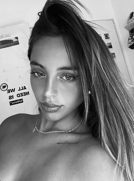 fatalfemmee naked model archive