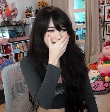 Emiru pornstar high quality img