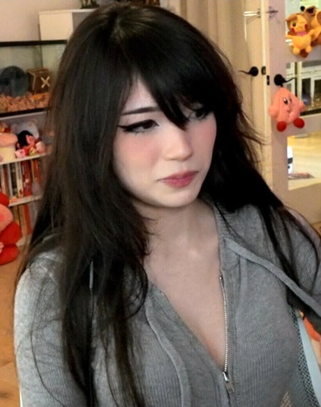 Emiru model adult galleries