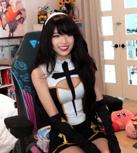 Emiru perfect model archive