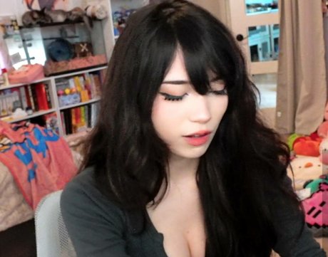 horny onlyfans beautiful pic