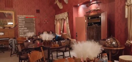 Emiru model nude pictures