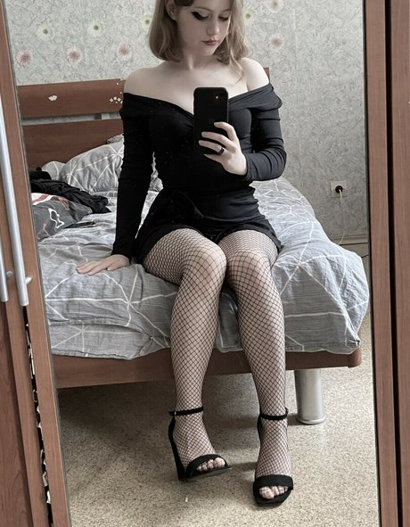 Vwemor perfect model archive