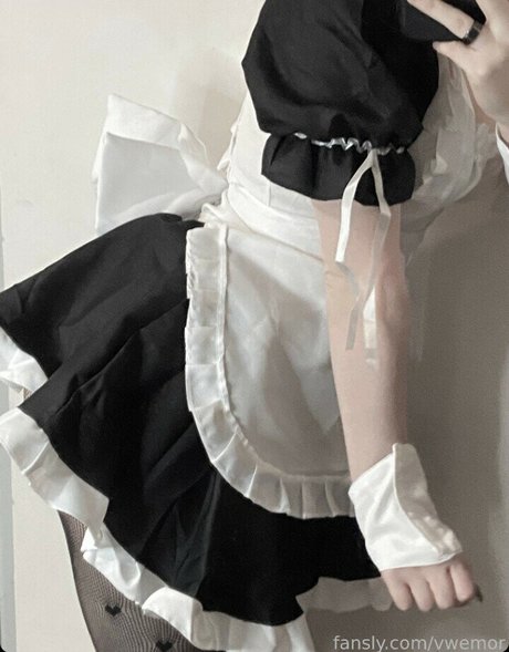 Vwemor star erotic photos