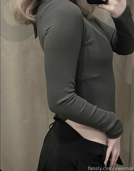 eyes onlyfans sexy nudes photos