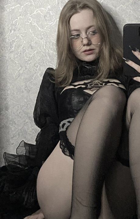 Vwemor pornstar adult pic