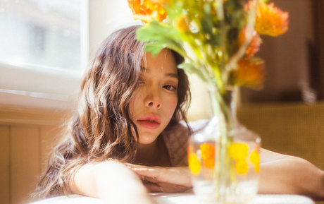 Nardear Montgod beautiful actress img