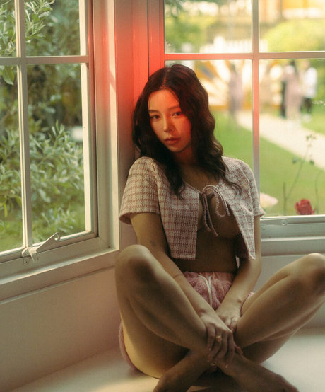 Nardear Montgod model hot gallery