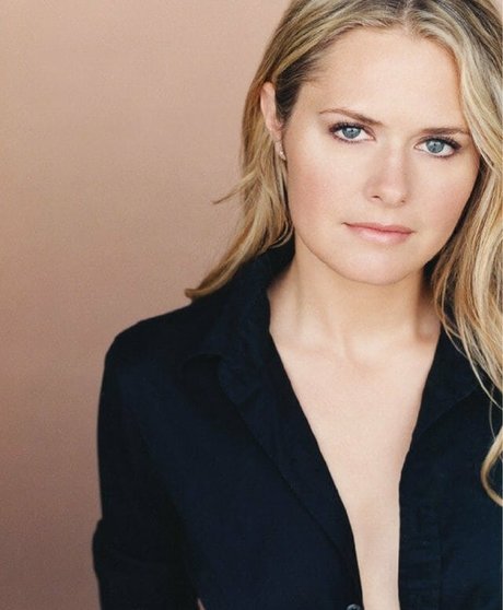 Maggie Lawson star nudes picture