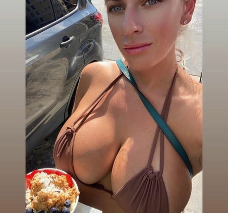 Athena Ryder star sex img