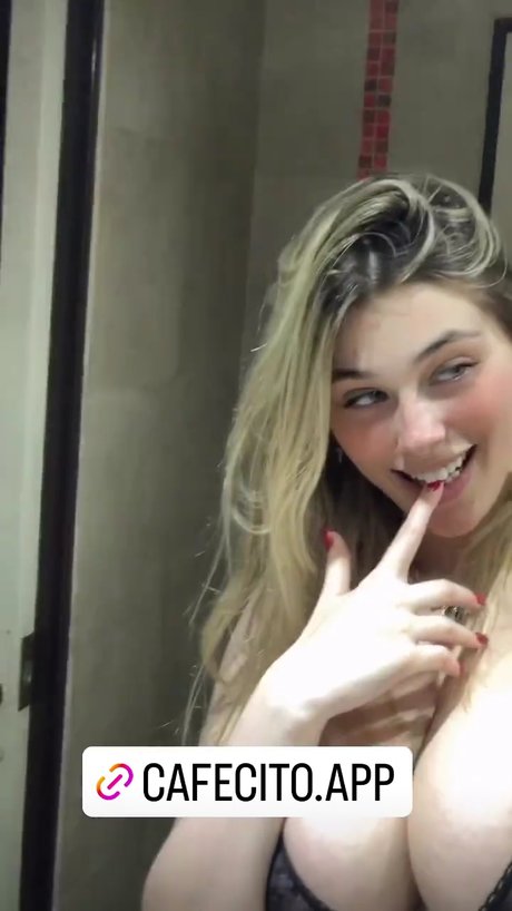 Cami Landi model adult gallery