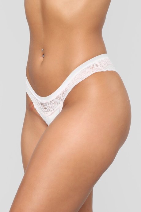 Lauren Racine Wood star nude pics