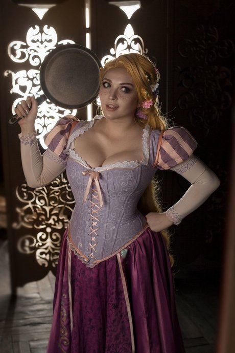 busty mom onlyfans nice pics