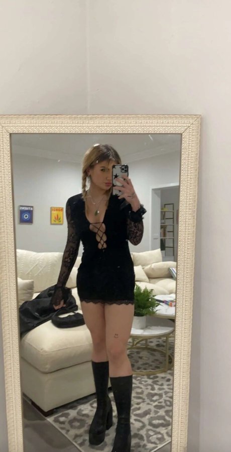 Bailey Rose nice actress pics