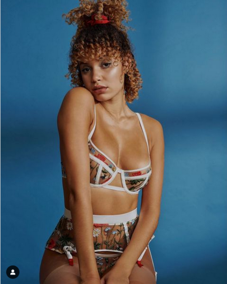 Lara never laura model erotic image