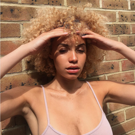 Lara never laura star top pics