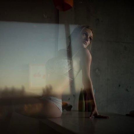 Giana Van Patten sexy model img