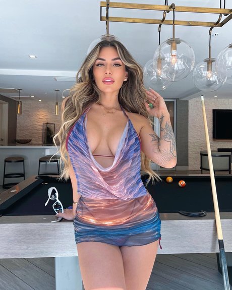 Luciana Del Mar model nice images