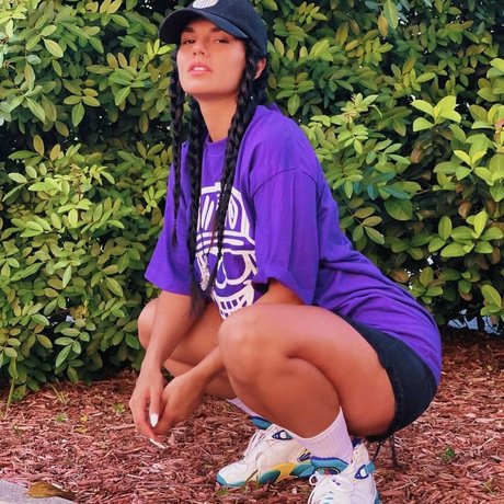 Natalia Pitti model adult photo