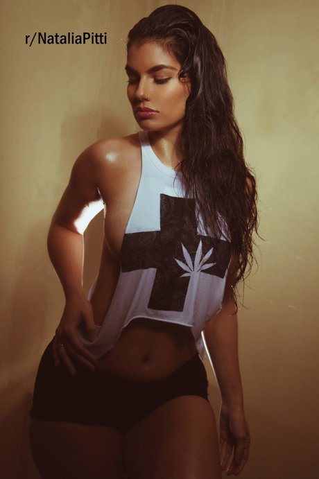 Natalia Pitti model porn photos