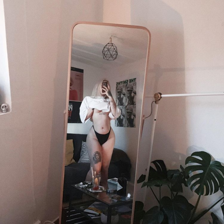 Pinustri art model images