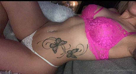 _smoksho star erotic photos