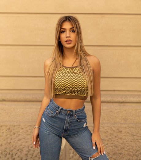 Alice De Bortoli_ exclusive actress gallery