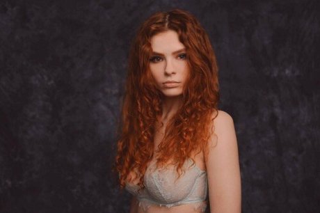 Kari Pitinova_ high quality star img