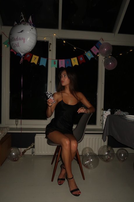 Saoirse Alicia Behzadi_ perfect star gallery