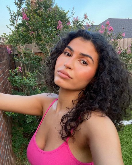 Taleen nude pornstar pics