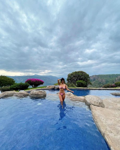 Brianna Gonzalez model pretty photos