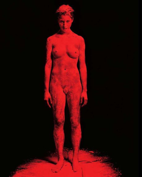 _Tara Stiles free model photos