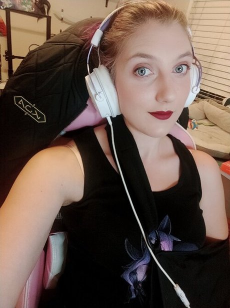 teen ladyboy onlyfans free xxx pictures